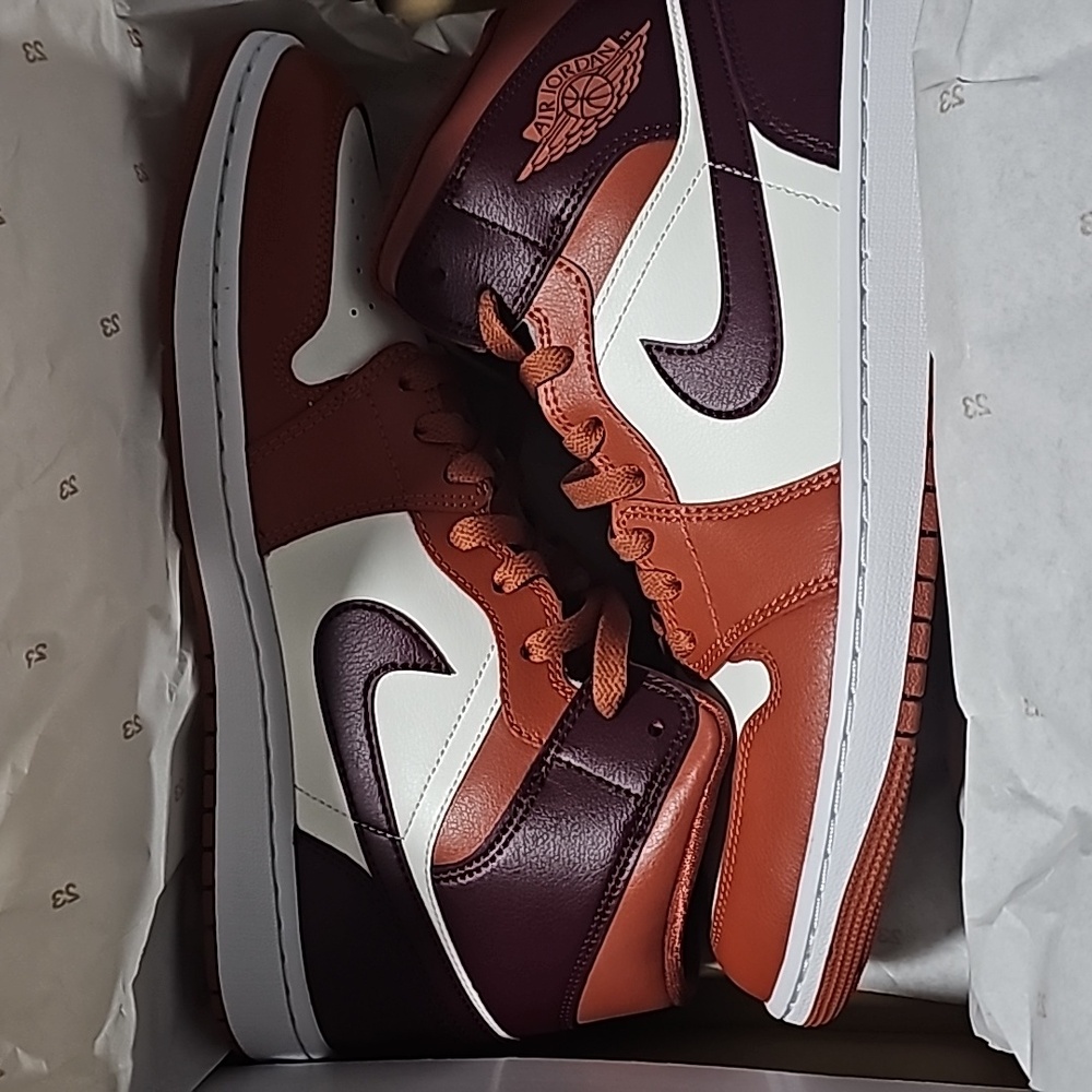 Jordan 1 Mid Women's Dusty Peach/Night Maroon/Sail/White